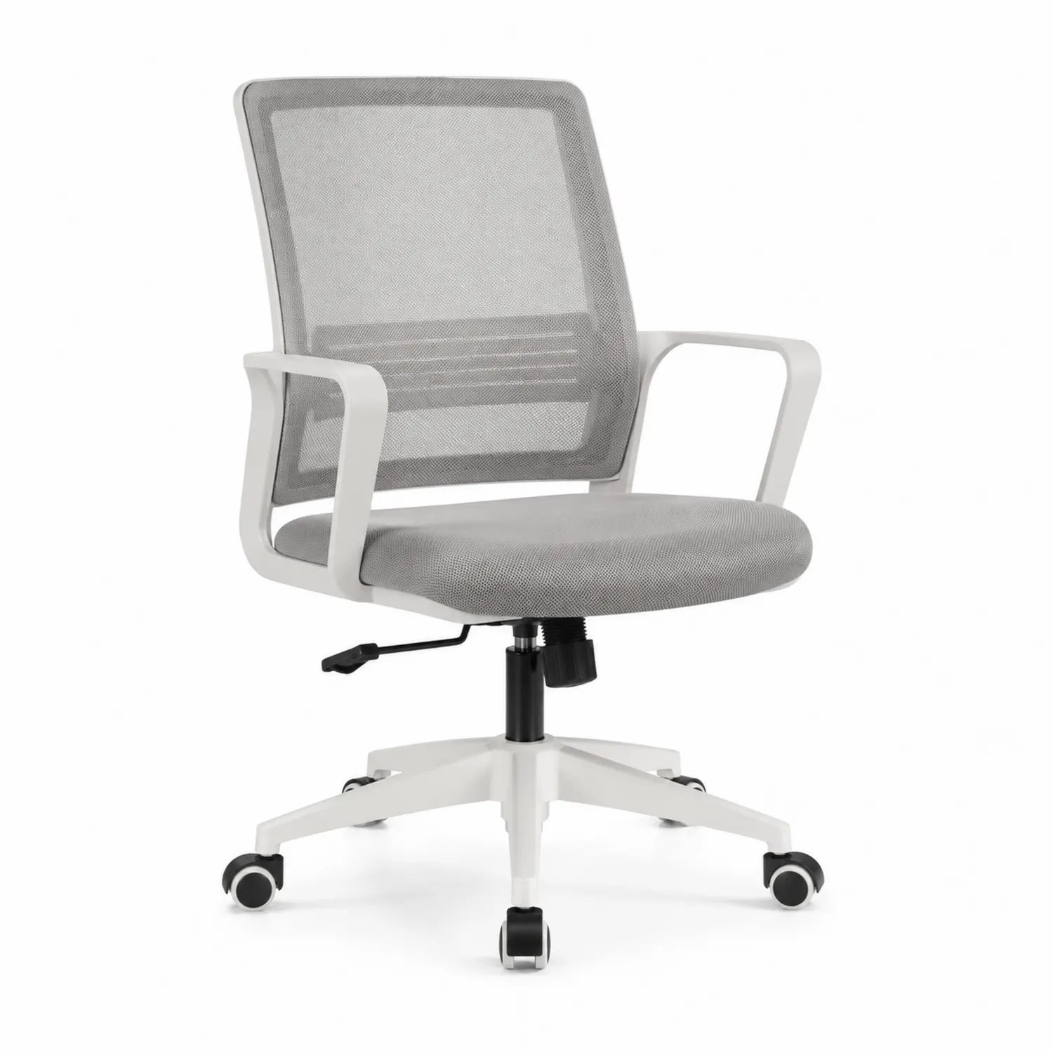 Silla de oficina con respaldo de malla gris y estructura blanca